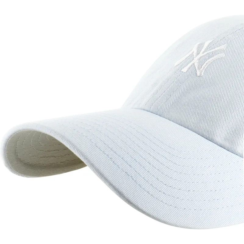 lysebla-justerbar-buet-kasket-clean-up-base-runner-fra-new-york-yankees-mlb-af-47-brand
