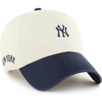 Beżowa i granatowa regulowana czapka z daszkiem Clean Up Base Runner Sure Shot Two Tone New York Yankees MLB od 47 Brand