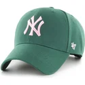 zielona-czapka-z-daszkiem-snapback-z-rozowym-logo-mvp-new-york-yankees-mlb-od-47-brand