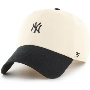 47 Brand Curved Brim Clean Up Base Runner Two Tone New York Yankees MLB Beige and Black Adjustable Cap