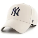 cappellino-curvo-beige-regolabile-con-logo-blu-marino-mvp-dei-new-york-yankees-mlb-di-47-brand