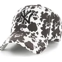 biala-regulowana-czapka-z-zakrzywionym-daszkiem-clean-up-bessie-new-york-yankees-mlb-od-47-brand