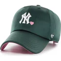 casquette-courbee-verte-ajustable-clean-up-with-love-new-york-yankees-mlb-47-brand