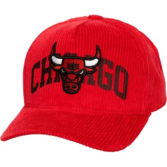 Rød curved snapback-kasket Arch Stamp Pro fra Chicago Bulls NBA fra Mitchell & Ness