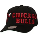 czarna-czapka-z-zakrzywionym-daszkiem-snapback-busted-pro-chicago-bulls-nba-od-mitchell-ness
