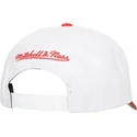 vit-och-rod-kurvad-keps-snapback-team-2-tone-20-pro-fran-chicago-bulls-nba-av-mitchell-ness