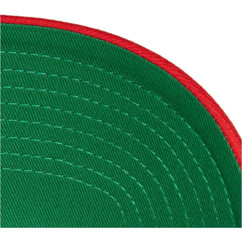 casquette-courbee-blanche-et-rouge-snapback-team-2-tone-20-pro-chicago-bulls-nba-mitchell-ness