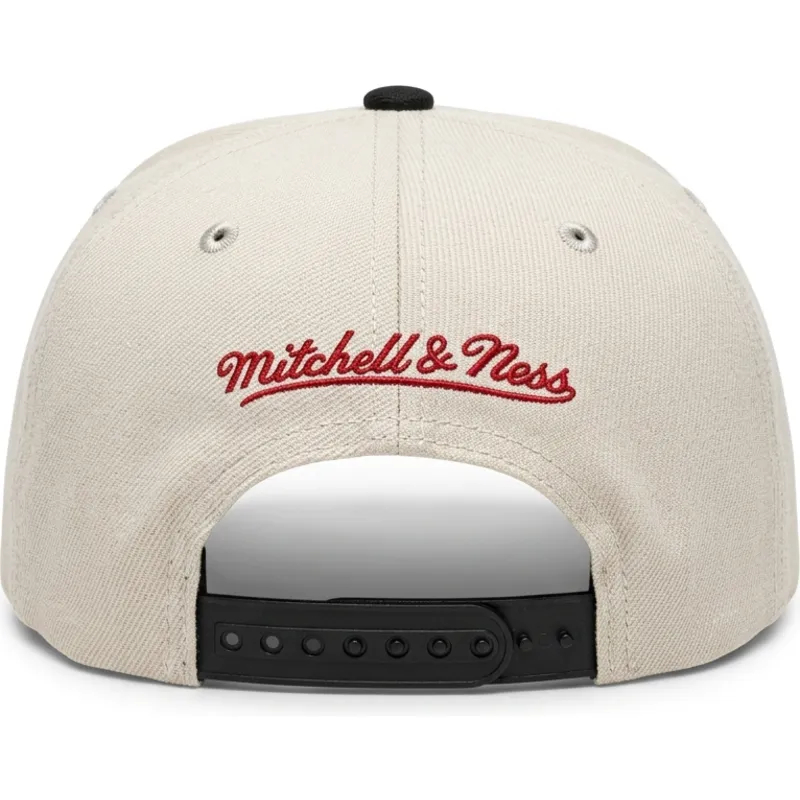 cappello-piatto-nero-e-beige-snapback-across-the-board-dei-philadelphia-76ers-nba-di-mitchell-ness
