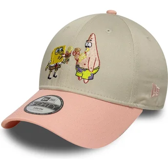 Böjd beige och rosa snapback-keps för barn 9FORTY med Svampbob och Patrik Sjöstjärna från New Era