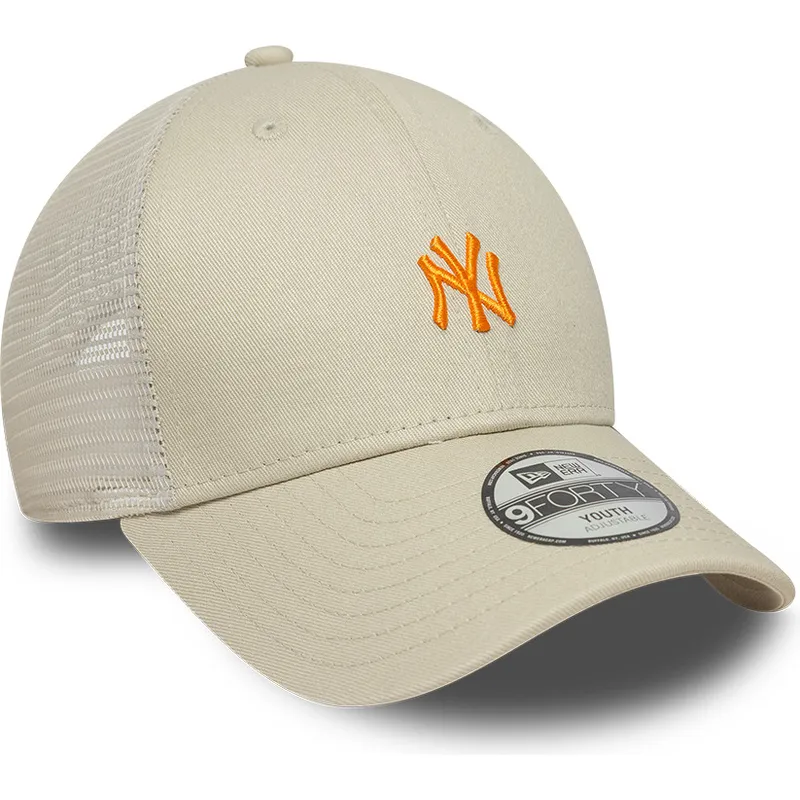 bezowa-regulowana-czapka-trucker-z-pomaranczowym-logo-dla-chlopca-9forty-homefield-new-york-yankees-mlb-new-era