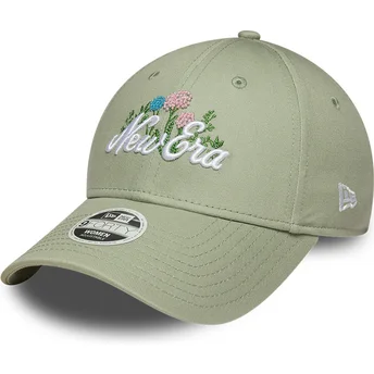 Grüne gebogene verstellbare Damenkappe 9FORTY Beaded von New Era