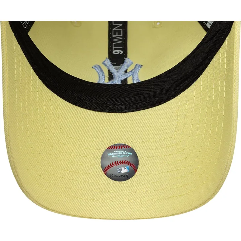 cappellino-curvo-giallo-regolabile-da-donna-9twenty-league-essential-midi-dei-new-york-yankees-mlb-di-new-era