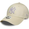 cappellino-curvo-beige-regolabile-da-donna-9forty-metallic-dei-new-york-yankees-mlb-di-new-era