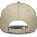 casquette-courbee-beige-ajustable-pour-femme-9forty-metallic-new-york-yankees-mlb-new-era