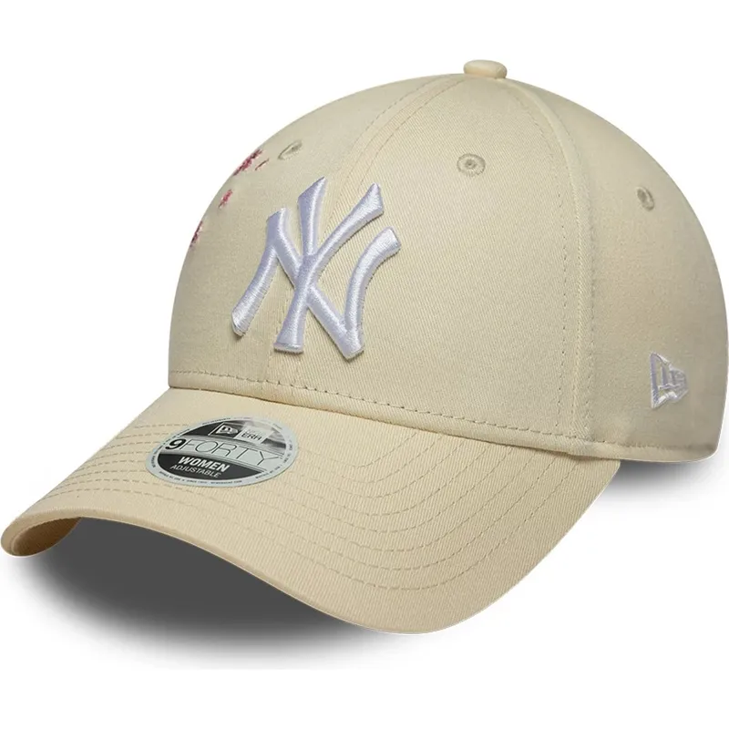 bezowa-regulowana-czapka-z-zakrzywionym-daszkiem-dla-kobiet-9forty-floral-icon-side-new-york-yankees-mlb-new-era