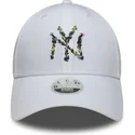 cappellino-curvo-bianco-regolabile-da-donna-9forty-floral-infill-dei-new-york-yankees-mlb-di-new-era