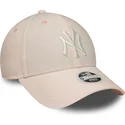 hellrosa-gebogene-verstellbare-damenkappe-9forty-linen-der-new-york-yankees-mlb-von-new-era