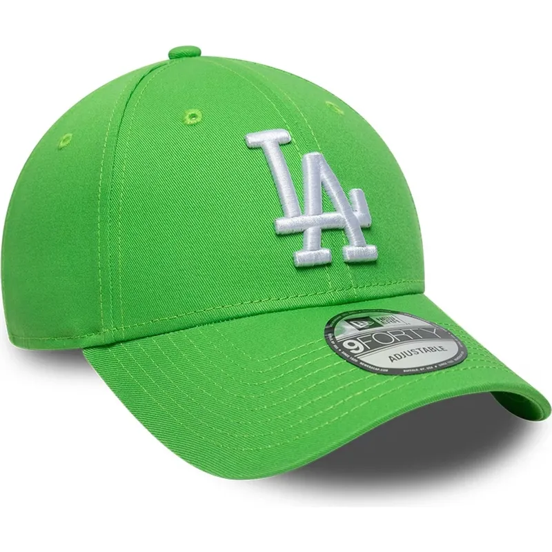 hellgrune-verstellbare-curved-cap-mit-weissem-logo-9forty-league-essential-der-los-angeles-dodgers-mlb-von-new-era