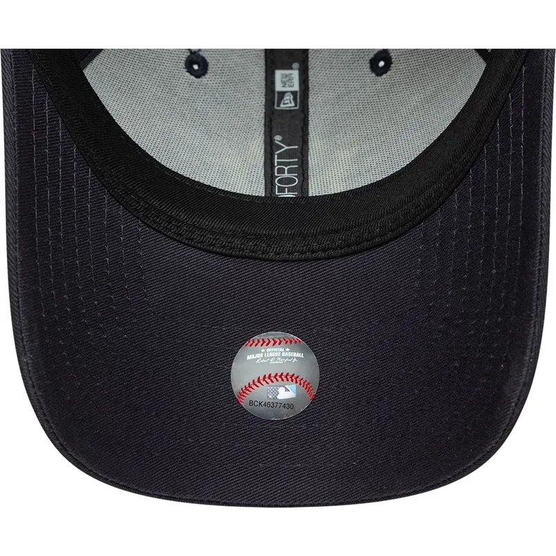 marinbla-bojd-keps-justerbar-med-gul-logotyp-9forty-league-essential-fran-new-york-yankees-mlb-av-new-era