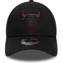gorra-curva-negra-ajustable-con-logo-negro-9forty-team-outline-de-chicago-bulls-nba-de-new-era