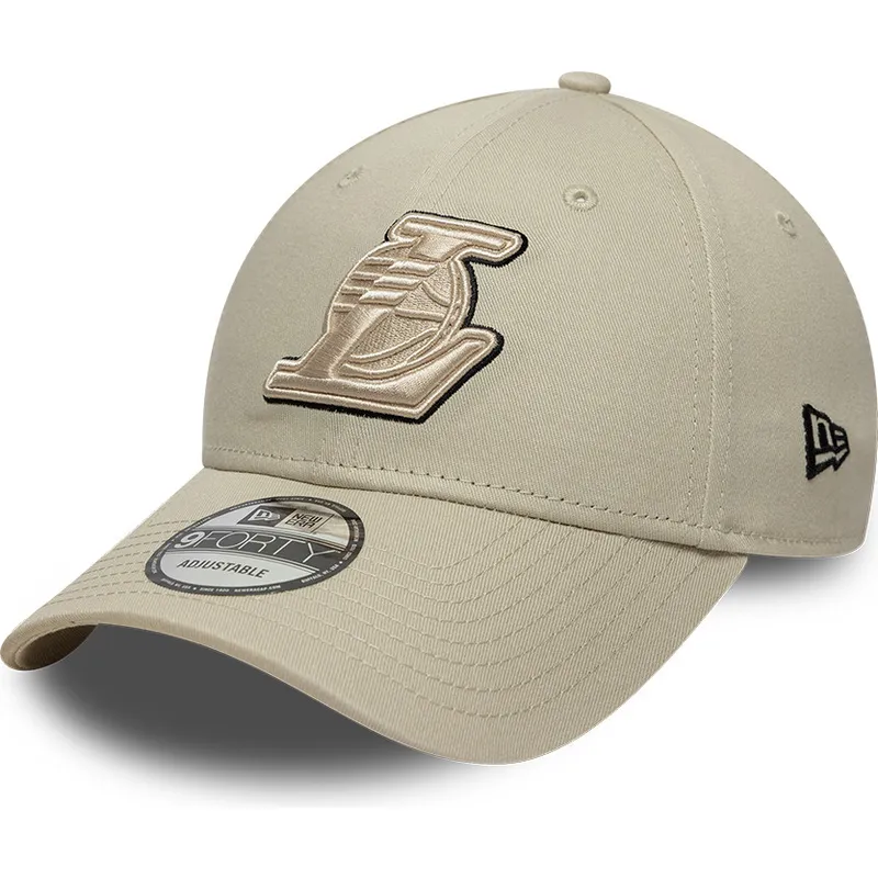 beige-verstellbare-curved-cap-mit-beigem-logo-9forty-team-outline-der-los-angeles-lakers-nba-von-new-era