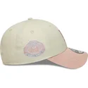 gorra-curva-beige-y-rosa-ajustable-con-logo-rosa-9forty-world-series-patch-de-los-angeles-dodgers-mlb-de-new-era