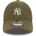 cappellino-curvo-verde-regolabile-9forty-soft-cord-dei-new-york-yankees-mlb-di-new-era