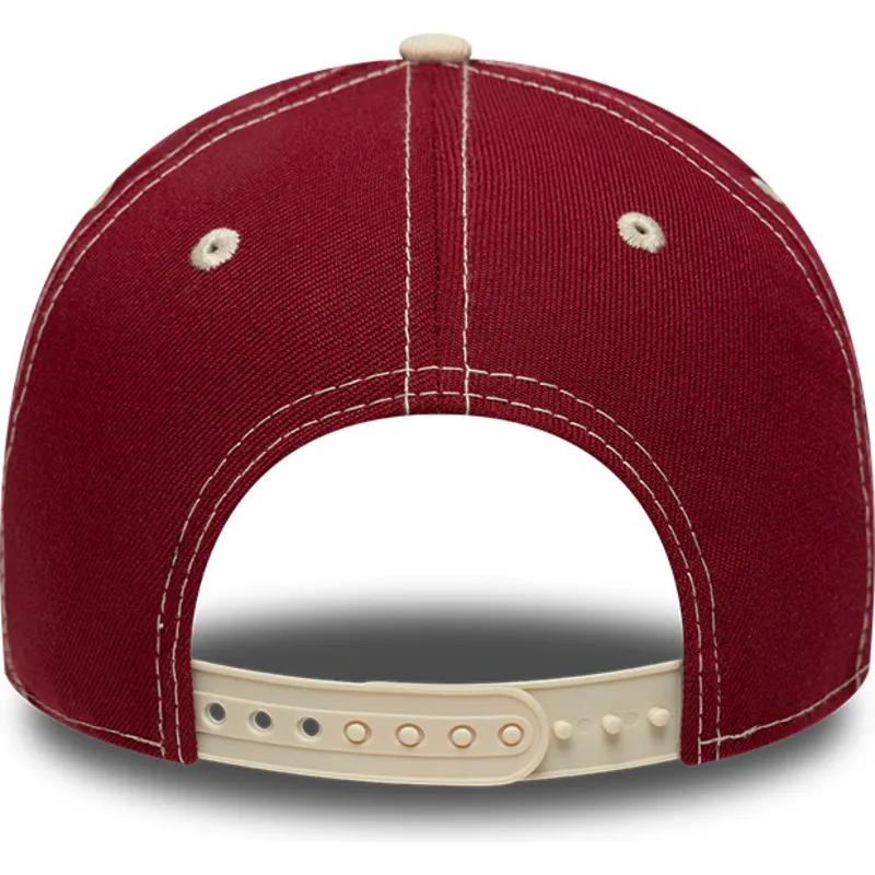 czerwona-i-bezowa-czapka-z-daszkiem-snapback-e-frame-city-icon-chicago-bulls-nba-new-era