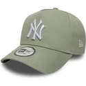 cappellino-visiera-curva-verde-snapback-e-frame-league-essential-di-new-york-yankees-mlb-di-new-era