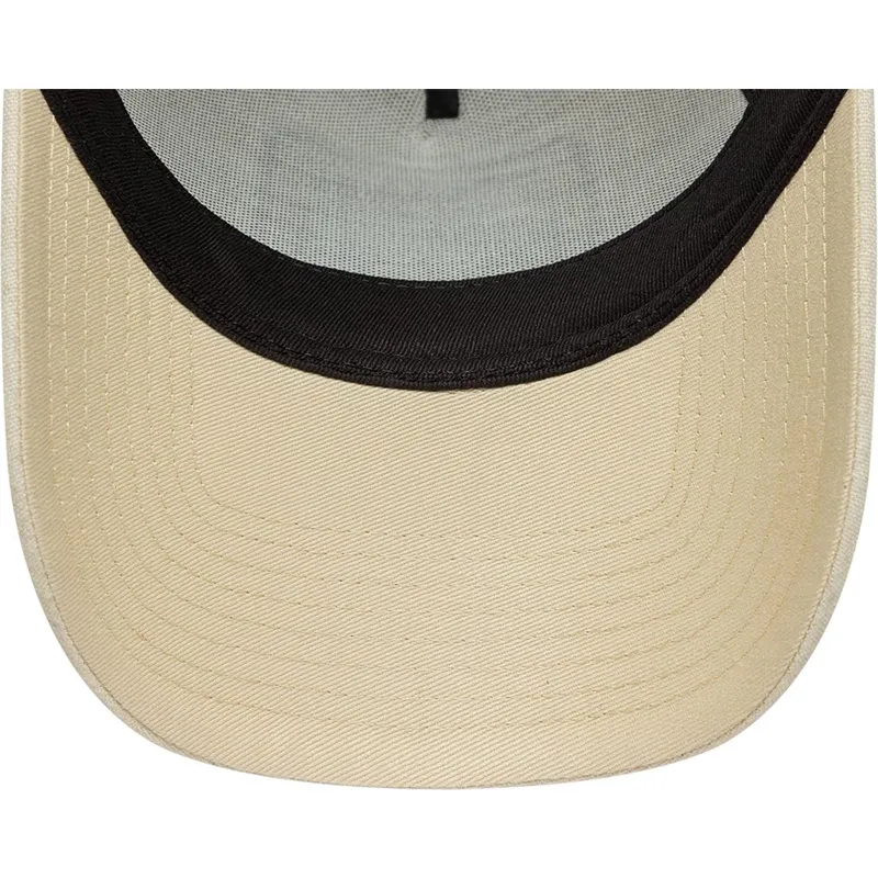cappellino-curvo-beige-snapback-e-frame-patch-linen-di-new-era