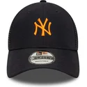 cappellino-trucker-blu-marino-regolabile-con-logo-arancione-9forty-homefield-midi-di-new-york-yankees-mlb-di-new-era