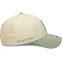 cappellino-visiera-curva-beige-e-verde-snapback-con-logo-verde-9forty-m-crown-side-script-dei-los-angeles-dodgers-mlb-di-new-era