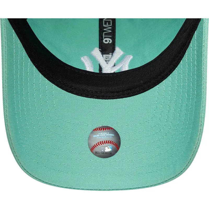 zielona-jasna-czapka-z-daszkiem-regulowana-9twenty-league-essential-new-york-yankees-mlb-new-era