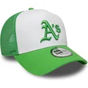 gorra-trucker-verde-y-blanca-con-logo-verde-a-frame-league-essential-de-oakland-athletics-mlb-de-new-era