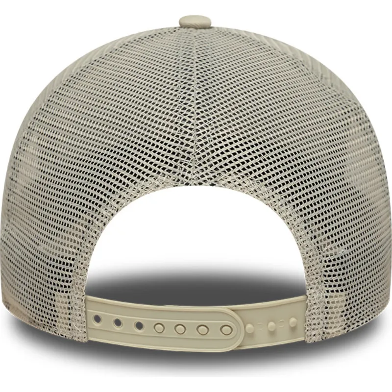 cappellino-trucker-beige-a-frame-summer-patch-di-new-era