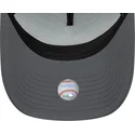 gra-trucker-keps-med-svart-logotyp-a-frame-sport-fran-new-york-yankees-mlb-av-new-era