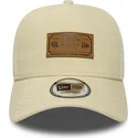 cappellino-trucker-beige-a-frame-denim-leather-patch-di-new-era