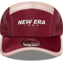 czapka-5-panel-zakrzywiona-czerwona-regulowana-runner-colour-block-new-era