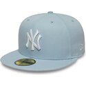 cappello-piatto-azzurro-chiaro-aderente-59fifty-league-essential-dei-new-york-yankees-mlb-di-new-era