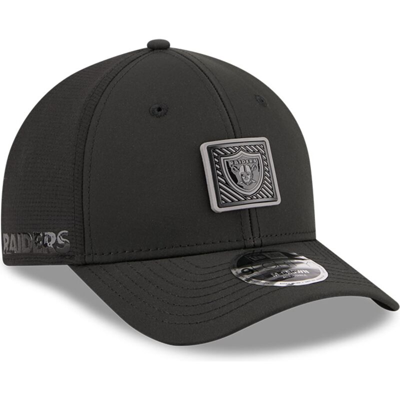 schwarze-gebogene-snapback-kappe-9forty-m-crown-training-pack-2026-der-las-vegas-raiders-nfl-von-new-era