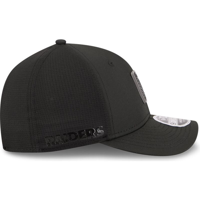 schwarze-gebogene-snapback-kappe-9forty-m-crown-training-pack-2026-der-las-vegas-raiders-nfl-von-new-era