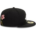 casquette-plate-noire-ajustee-59fifty-floral-emb-new-era