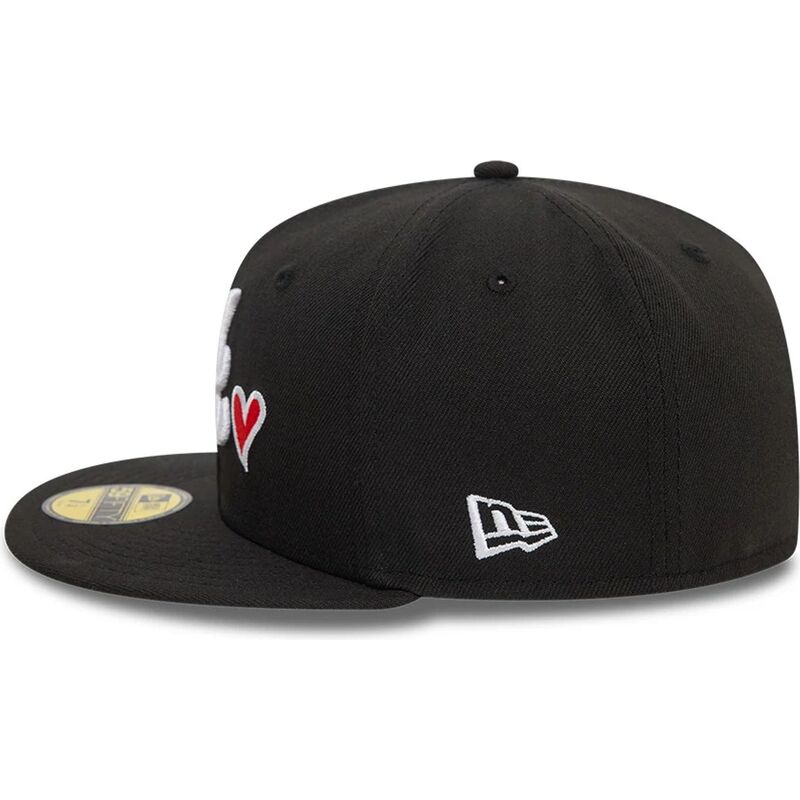 cappello-piatto-nero-aderente-59fifty-heart-icon-di-atlanta-braves-mlb-di-new-era