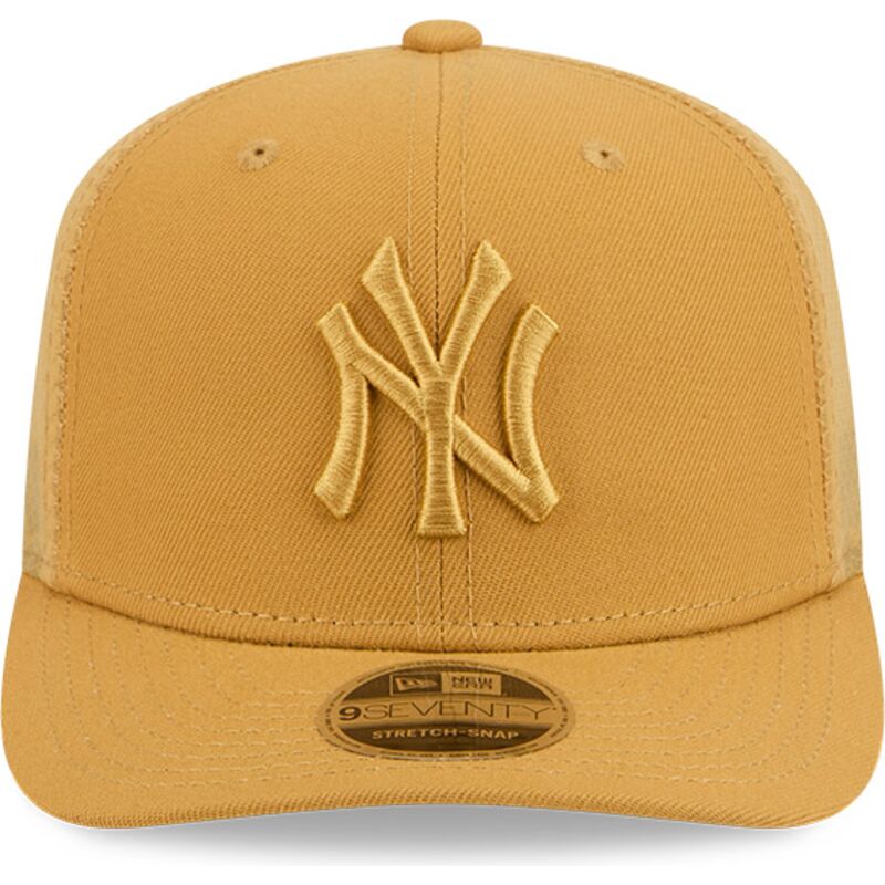 cappellino-trucker-marrone-chiaro-9seventy-stretch-snap-color-pack-dei-new-york-yankees-mlb-di-new-era cappellino-trucker-marrone-chiaro-9seventy-stretch-snap-color-pack-dei-new-york-yankees-mlb-di-new-era