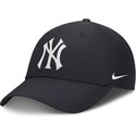casquette-courbee-bleue-marine-ajustable-club-structured-uv-poly-ripstop-new-york-yankees-mlb-nike