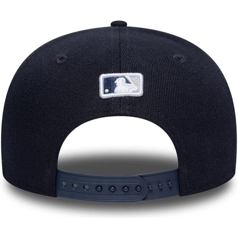 cappello-curvo-blu-marino-snapback-9seventy-stretch-snap-player-replica-dei-new-york-yankees-mlb-di-new-era