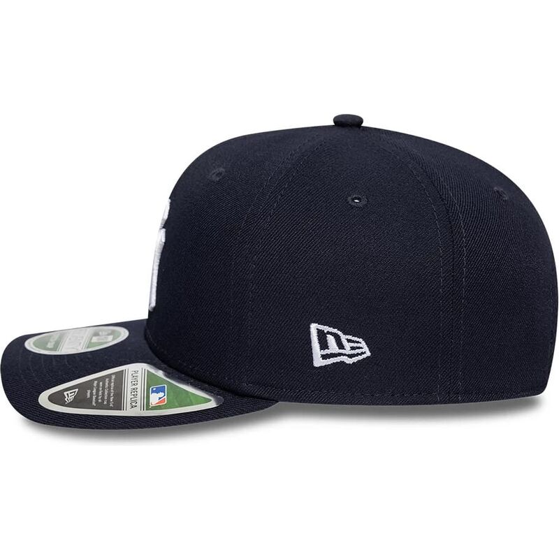 cappello-curvo-blu-marino-snapback-9seventy-stretch-snap-player-replica-dei-new-york-yankees-mlb-di-new-era