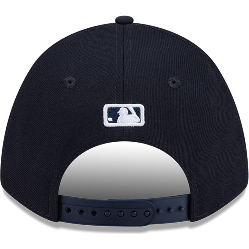 mutzen-gebogen-marineblau-snapback-9forty-m-crown-hall-of-fame-der-new-york-yankees-mlb-von-new-era