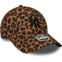cappello-curvo-leopardato-cinghia-regolabile-9forty-leopard-cord-dei-new-york-yankees-mlb-di-new-era
