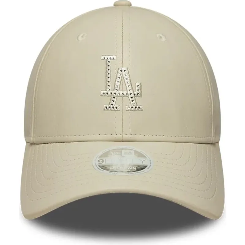 casquette-courbee-beige-snapback-pour-femme-avec-logo-beige-9forty-m-crown-pu-diamante-los-angeles-dodgers-mlb-new-era